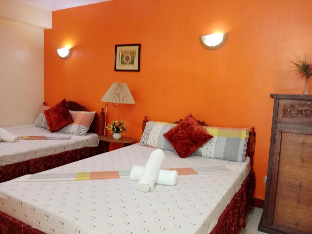 D'Lucky Garden Inn & Suites Tiniguiban Exterior foto