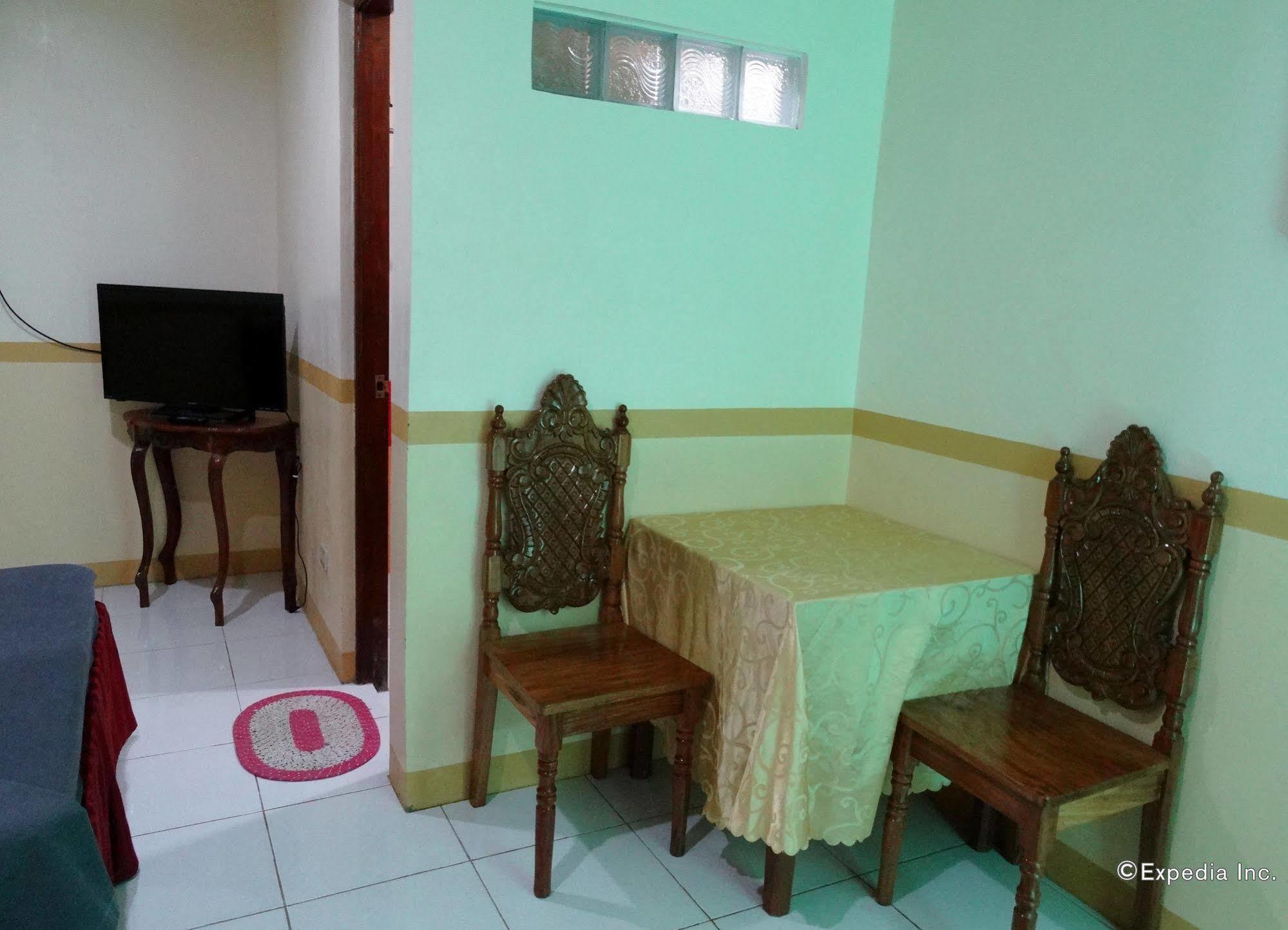 D'Lucky Garden Inn & Suites Tiniguiban Exterior foto