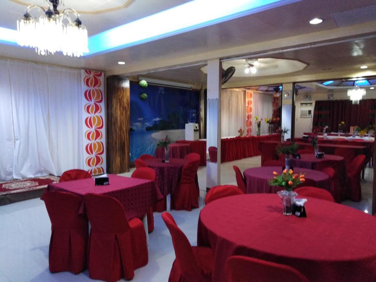 D'Lucky Garden Inn & Suites Tiniguiban Exterior foto